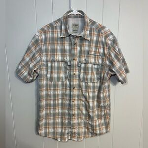 L.L. Bean short sleeve nylon button-down size M‎
